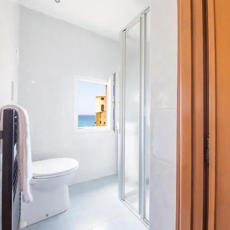 Casaviva Family Beachfront House In 公寓 *