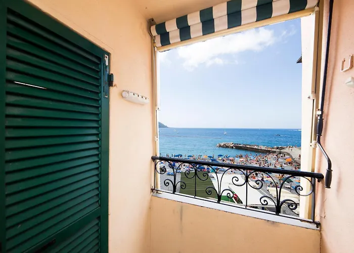 Casaviva Family Beachfront House In Camogli