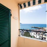 Casaviva Family Beachfront House In Camogli